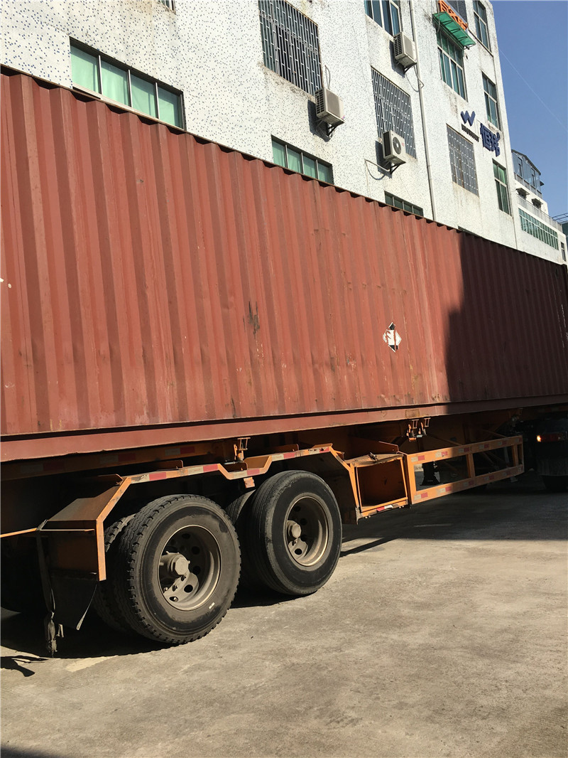Loading container 10