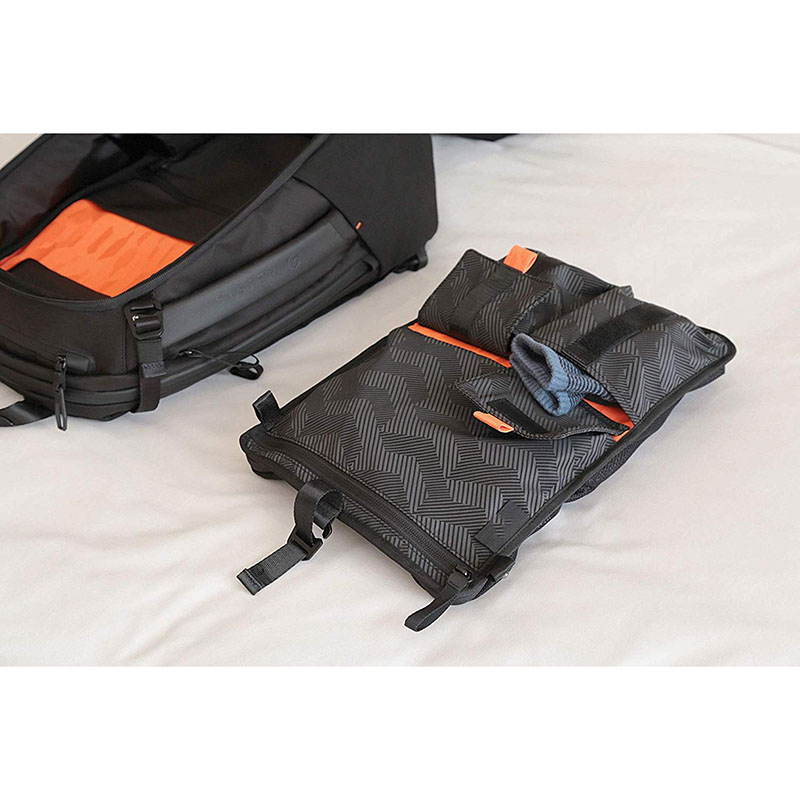 Hanging Travel Organizer