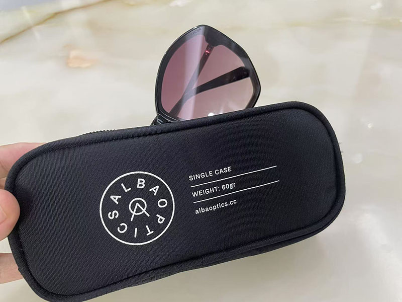 Single sunglass storage bag