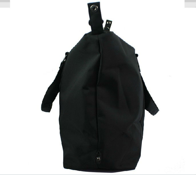 Nylon duffle bag